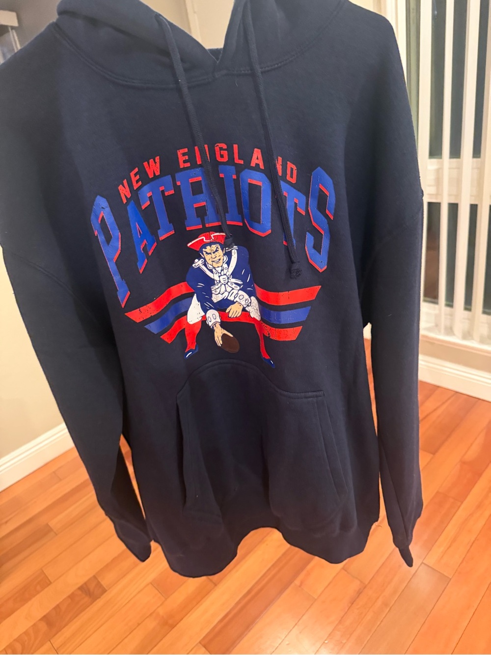 New England Patriots Unisex Hoodie Sweatshirt - Picture 3 of 4